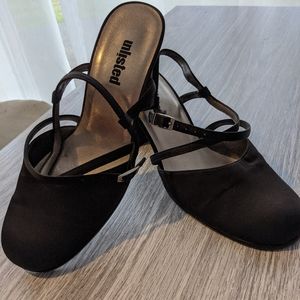 Black satin strappy shoes size 7